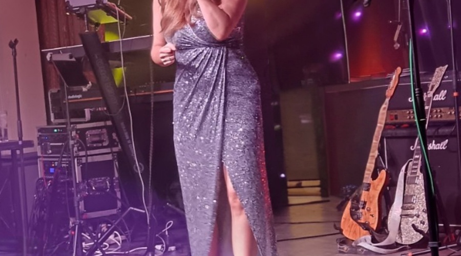 Blondied, Jay Harrison & Helen