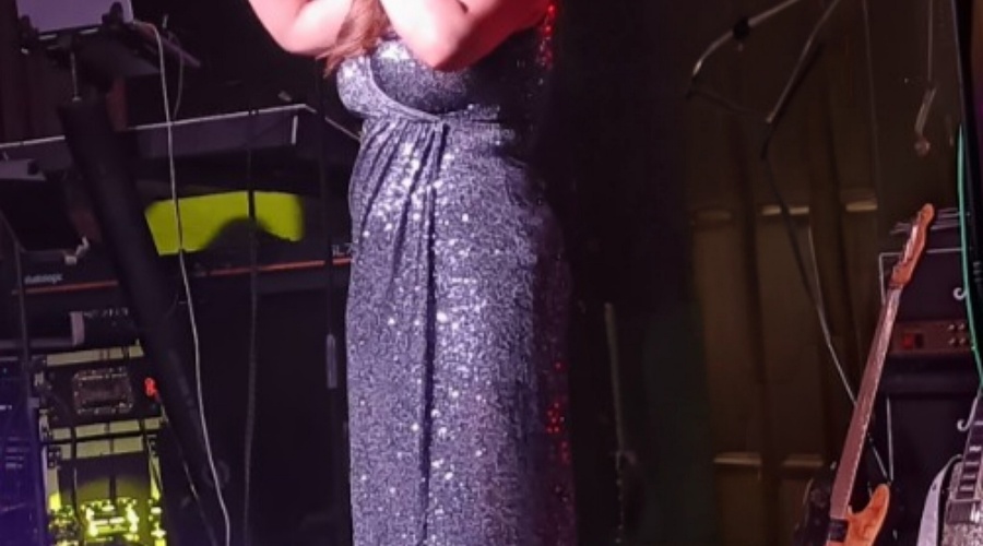 Blondied, Jay Harrison & Helen